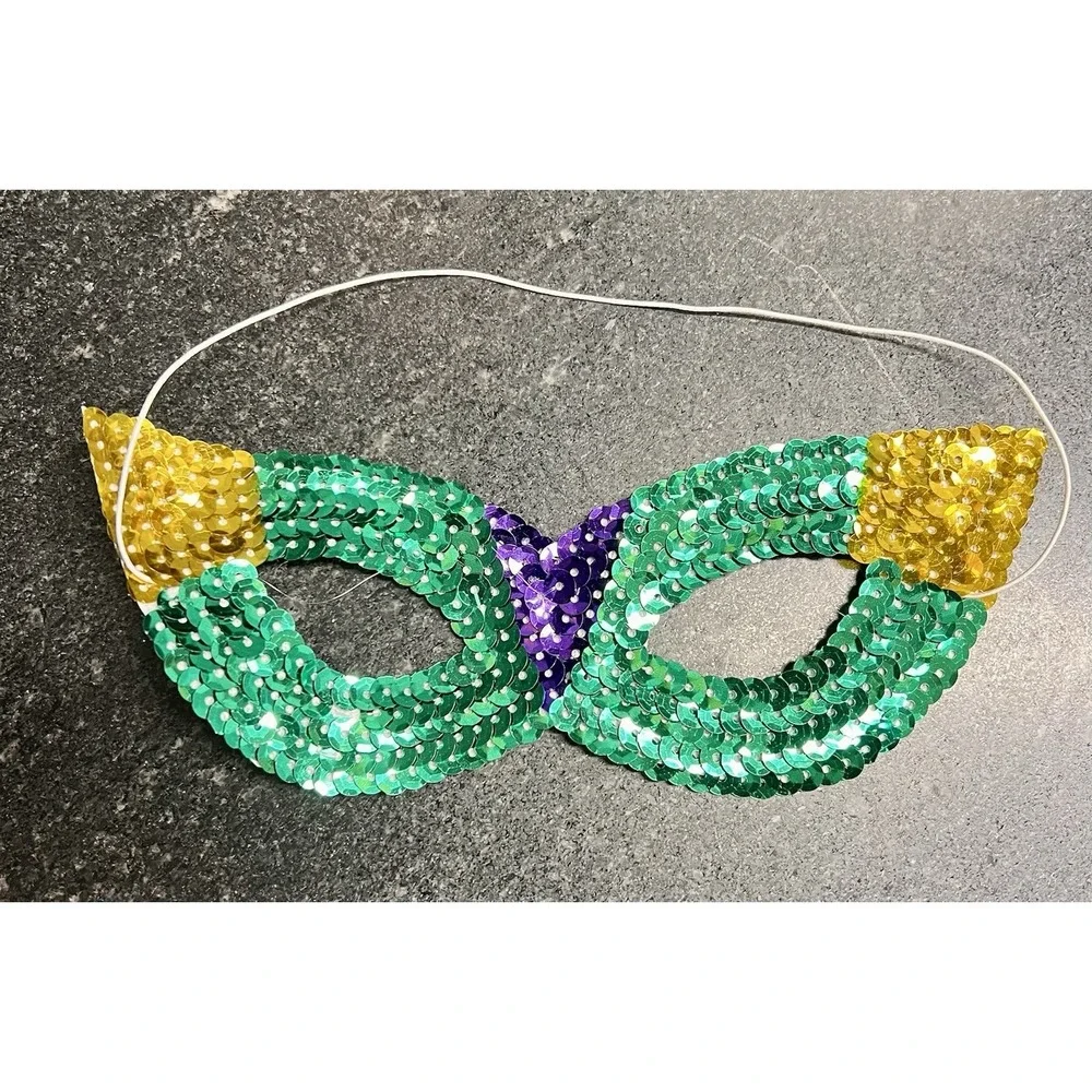 Lot Of 8 Masquerade‎ Mardi Gras Eye Masks For Costumes, Plays, Enacting, Parties